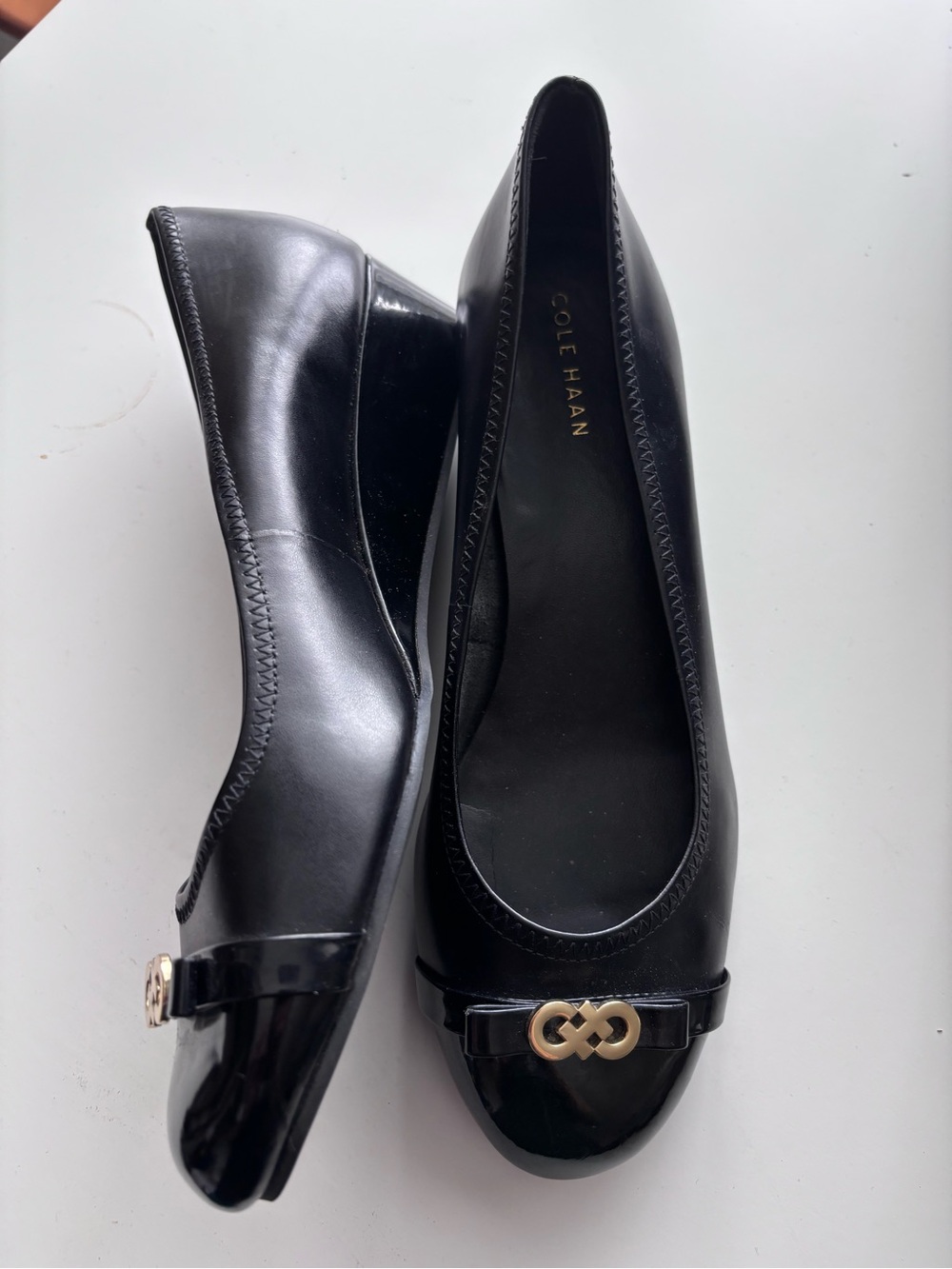 Cole Haan Black Patent Leather Ballet Flats with Gold Hardware - Picture 3 of 7